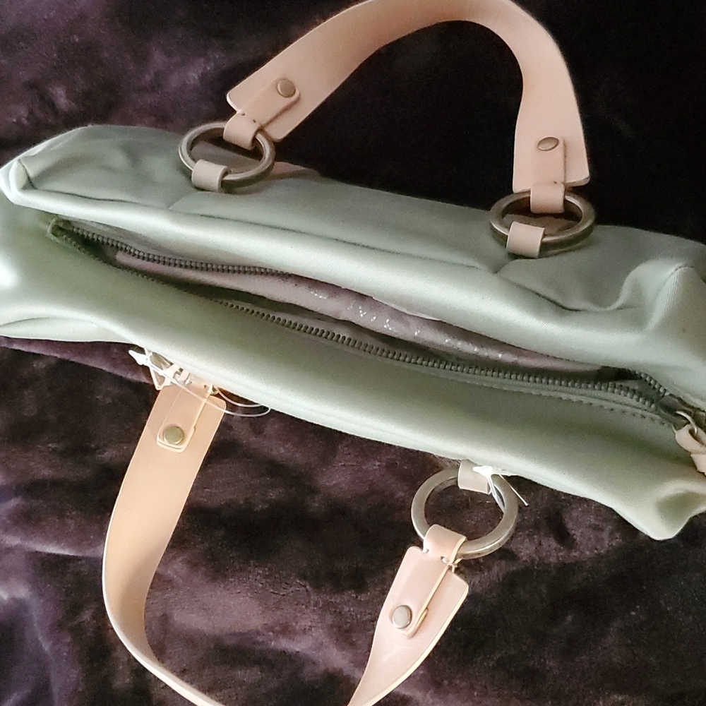 Handbag - Picture 2 of 5